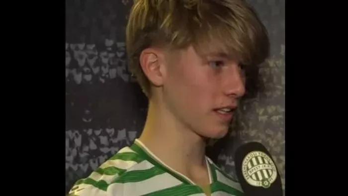 „Még nincs kész a házi, de este muszáj lesz” – 16 éves tehetség debütált a Fradiban