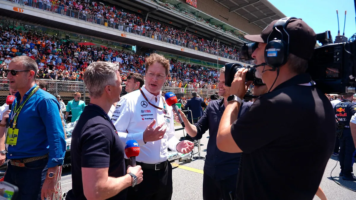 A Mercedes elnöke, Ola Källenius jogi lépéseket helyezett kilátásba