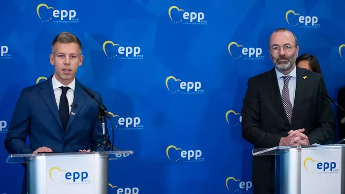 Kamuprogram tiszás módra