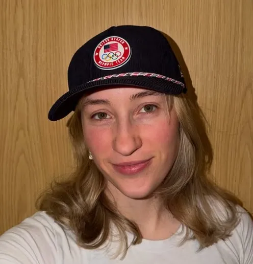 Sophia Kirkby mindent elkövet, csak hogy megismerkedjen valakivel a téli olimpia alatt