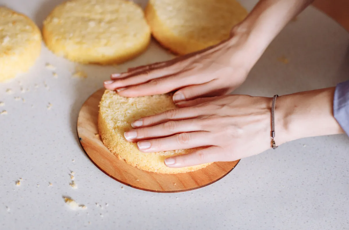 A piskóta az a sütemény, ami könnyen kiszárad, ezért fontos a légmentes csomagolás és a megfelelő tárolás