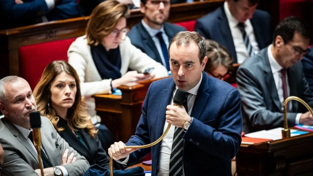 A franciák 88 százaléka állítja: ha a politikusok kudarcot vallanak, nem vállalják a következményeket