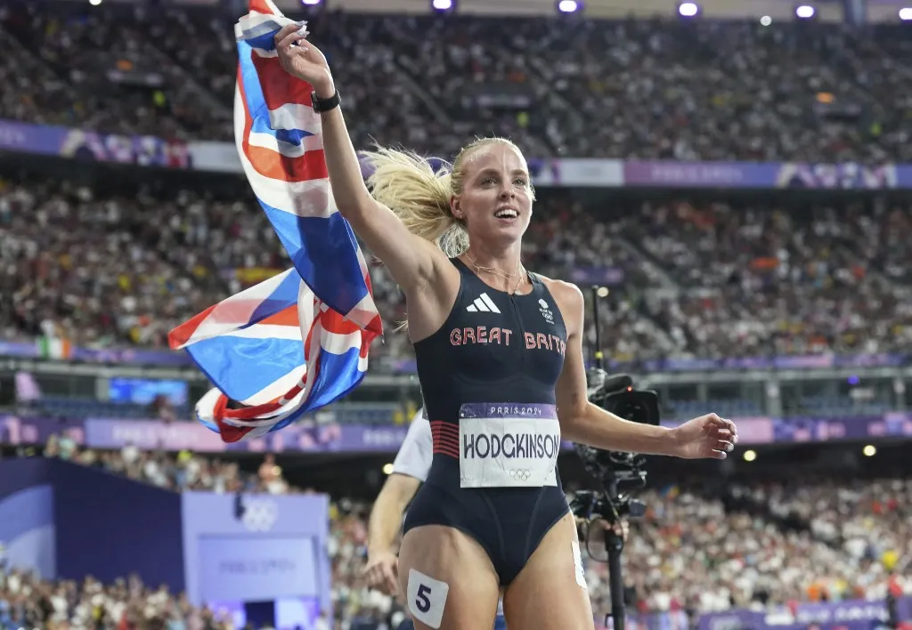 PARIS, FRANCE - AUGUST 05: Keely Hodgkinson of Great Britain wins gold medal in the women's 800m final at the Stade de France during the 2024 Paris Summer Olympic Games in Paris, France on August 05, 2024. Mustafa Ciftci / Anadolu (Photo by Mustafa Ciftci / Anadolu via AFP)