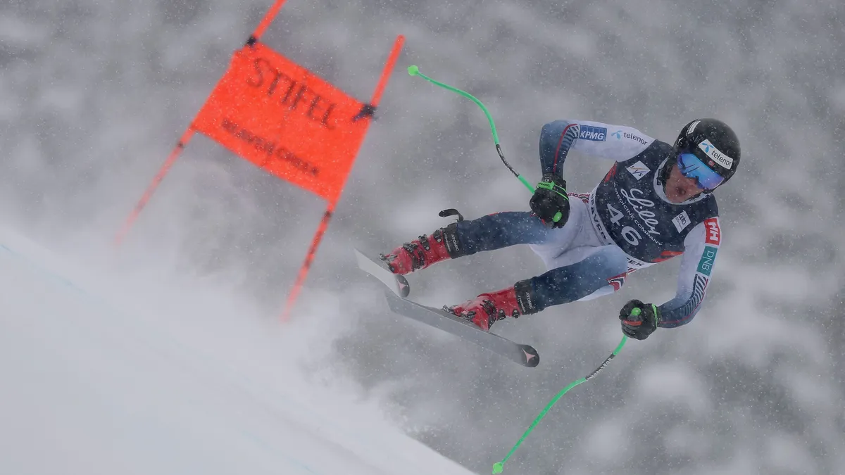 Mi lesz itt? Bukások, mentőhelikopter a téli olimpia hírhedt „halálpályáján”