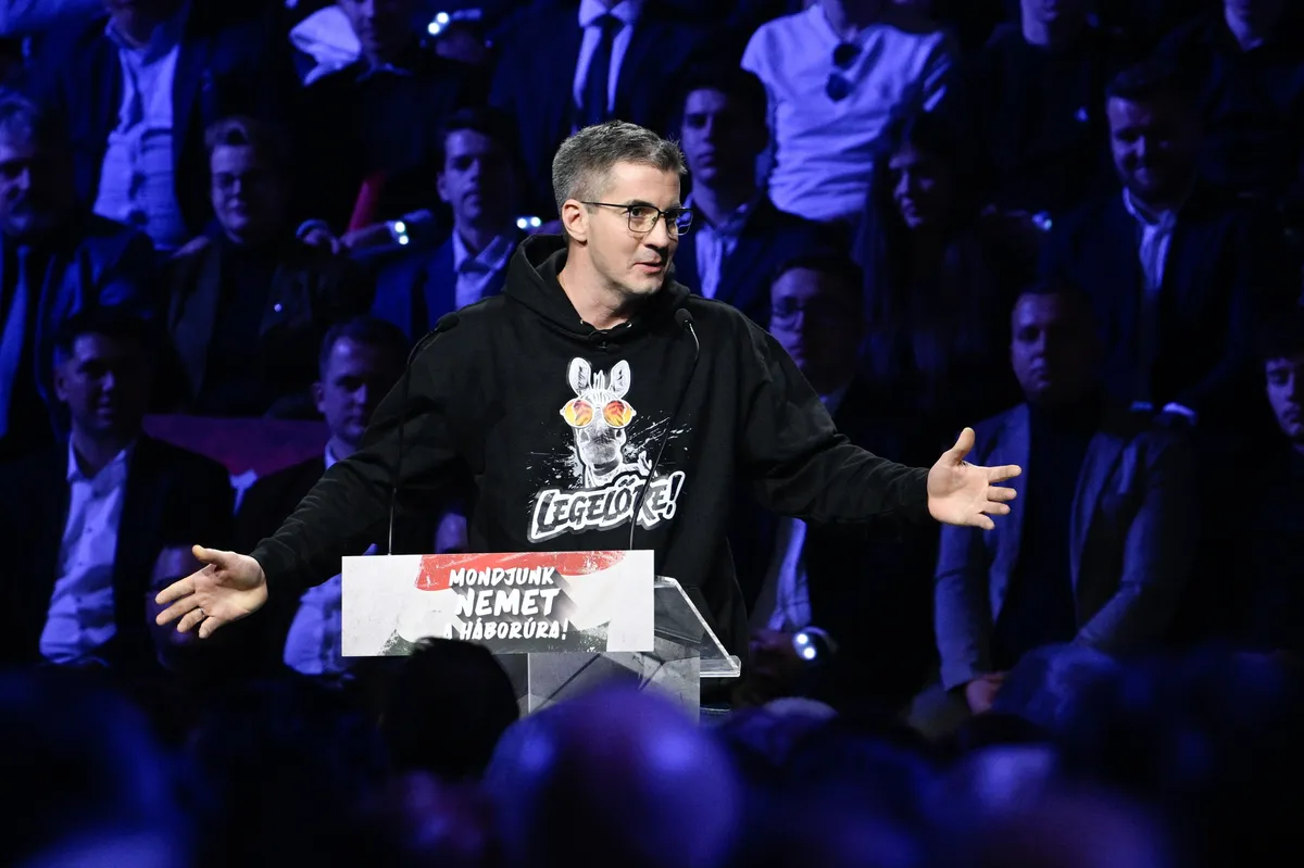 Miskolc, 2026. január 17.Kocsis Máté, a Fidesz frakcióvezetője beszédet mond a Digitális Polgári Körök által szervezett háborúellenes gyűlésen a miskolci DVTK Arénában 2026. január 17-én.MTI/Koszticsák Szilárd