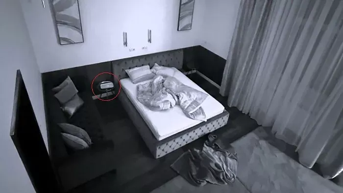 Péter, a mutogatós bácsi szeretné, ha mindenki látná a nemi szervét