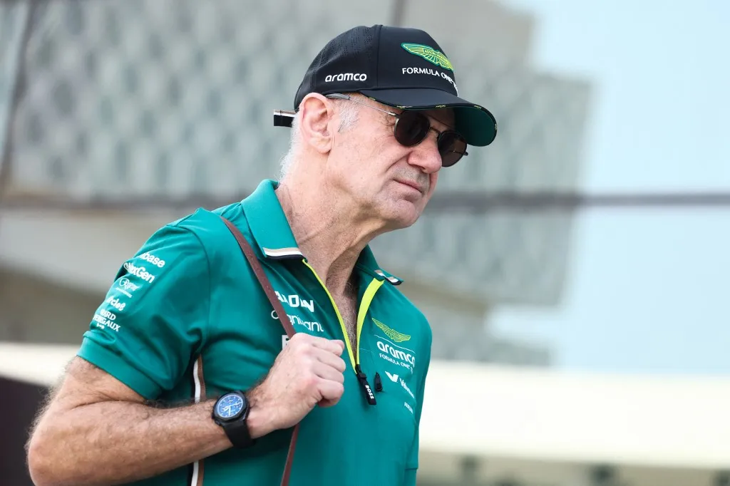 Az Aston Martin csapatfőnöke, Adrian Newey elfogult a Forma-1-es motortrükk-ügy kapcsán