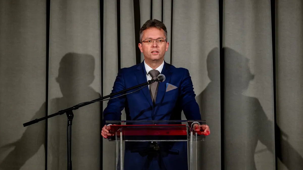 Hankó Balázs érzelmes szavakkal tisztelegett az áldozatoknak.