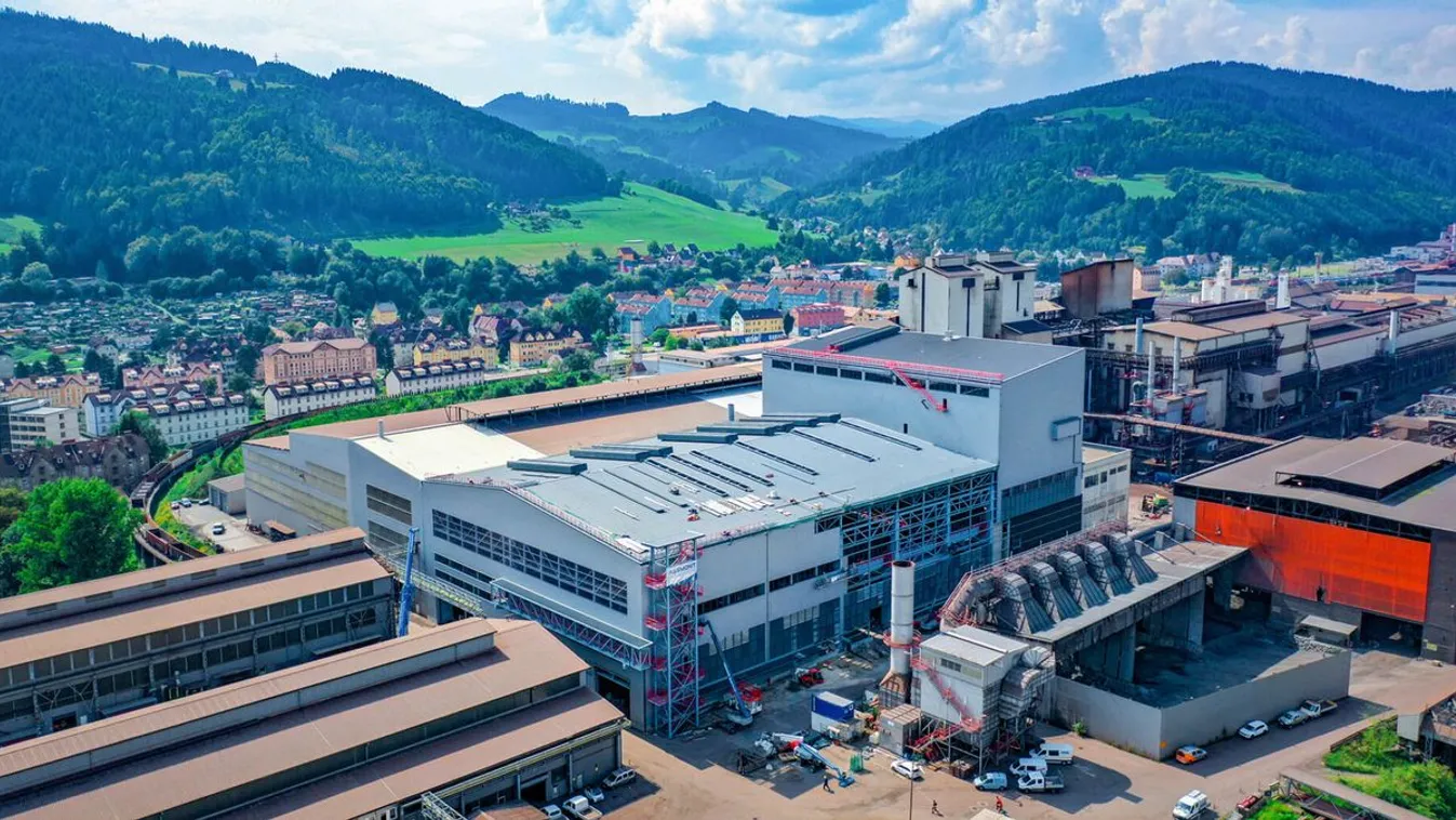 Néma gyilkos végzett egy fiatal magyarral az osztrák acélműben Kép