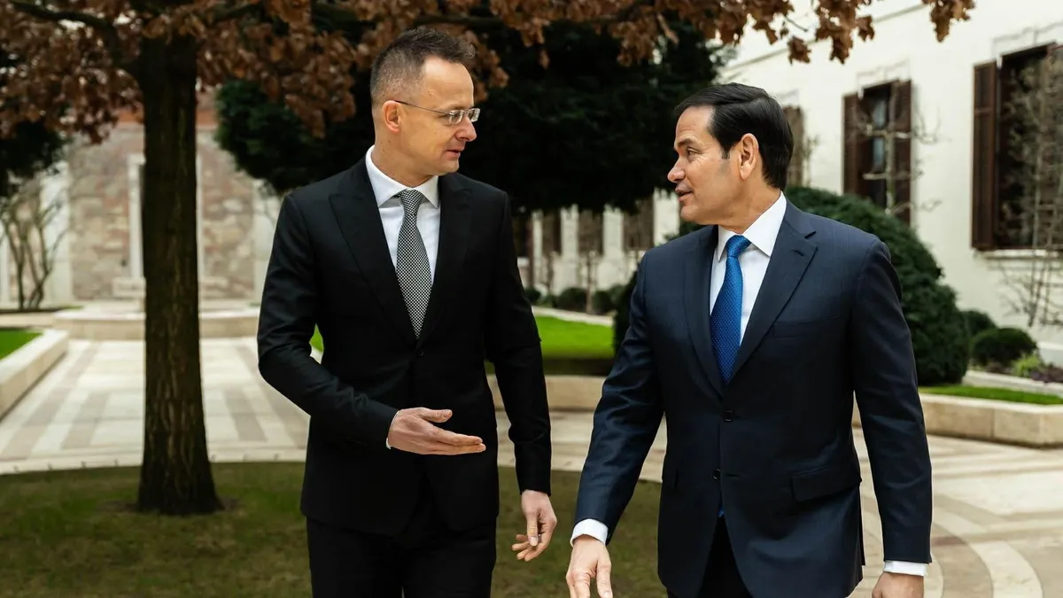 Budapest, 2026. február 16.
A Külgazdasági és Külügyminisztérium (KKM) által közreadott képen Szijjártó Péter külgazdasági és külügyminiszter (b) fogadja Marco Rubio amerikai külügyminisztert (j) Budapesten 2026. február 16-án.
MTI/KKM