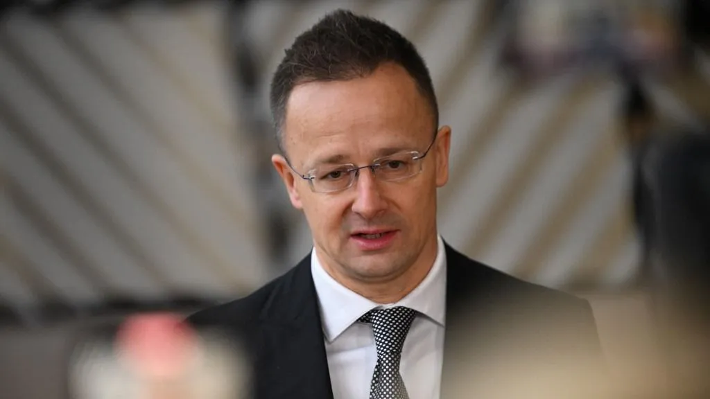 Szijjártó Péter: Magyarország nem mond le az rosz olajról és gázról (Fotó: AFP)