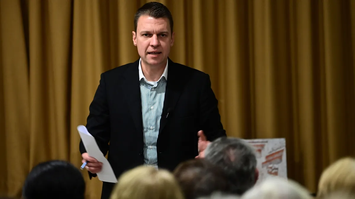 Menczer Tamás: A család támogatása elengedhetetlen a győzelemhez.