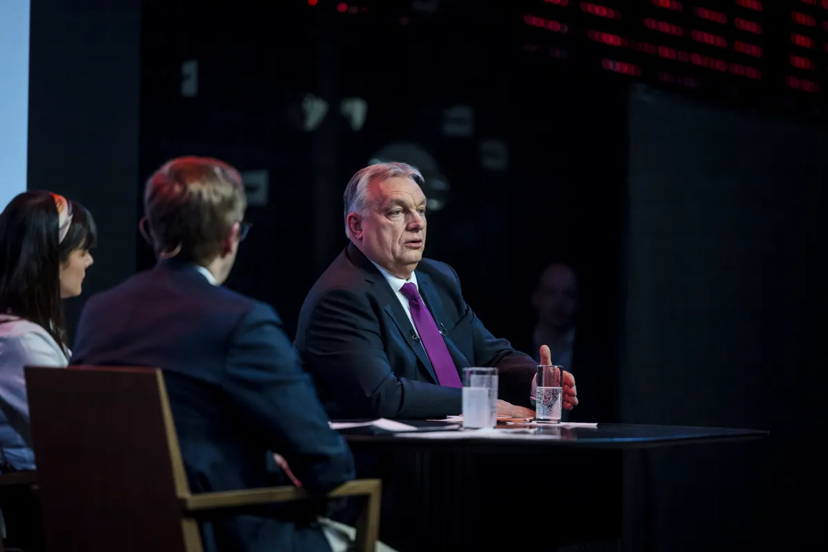 Orbán Viktor: Nem szabad fölülni a Brüsszelből érkező csábító háborús ajánlatoknak