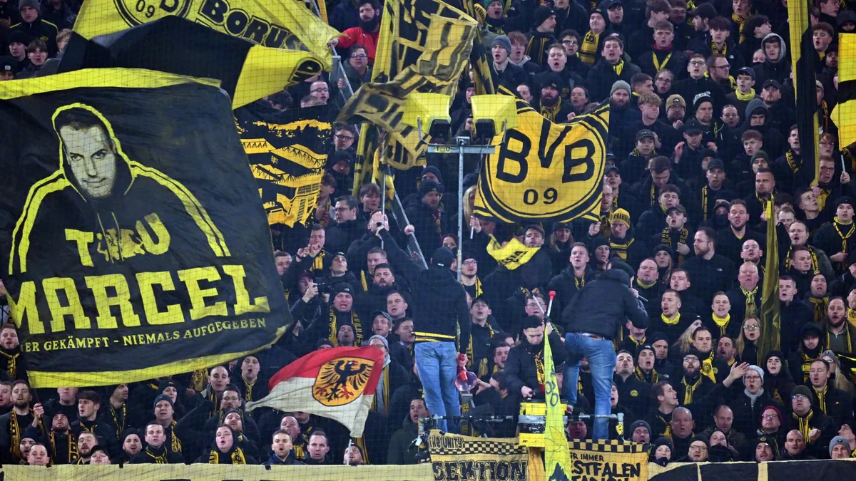 Hatalmas BL-botrány: álmukban törtek rá a szurkolókra a rendőrök