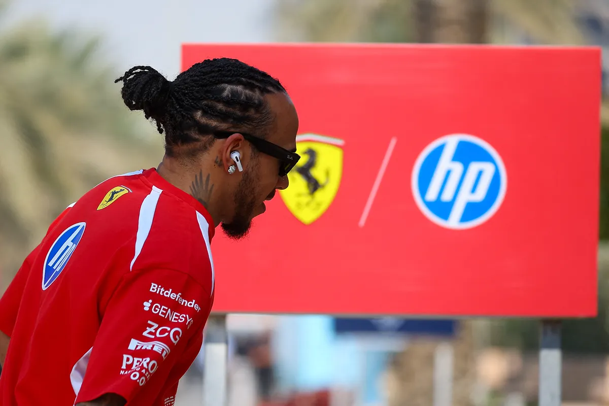 Már nagyon várja az új szezont Lewis Hamilton