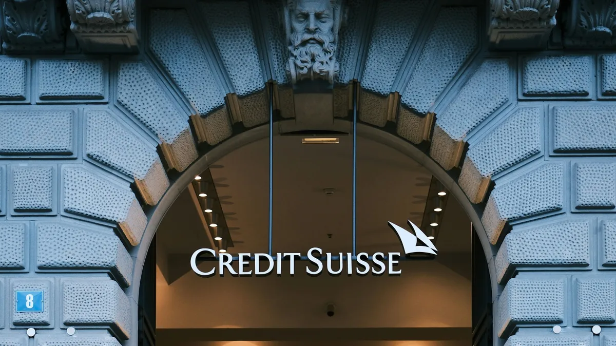 A nácik által az egykor a Credit Suisse svájci banknál közölt számlákra vonatkozó súlyos állítások vannak egy jelentésben (illusztráció)