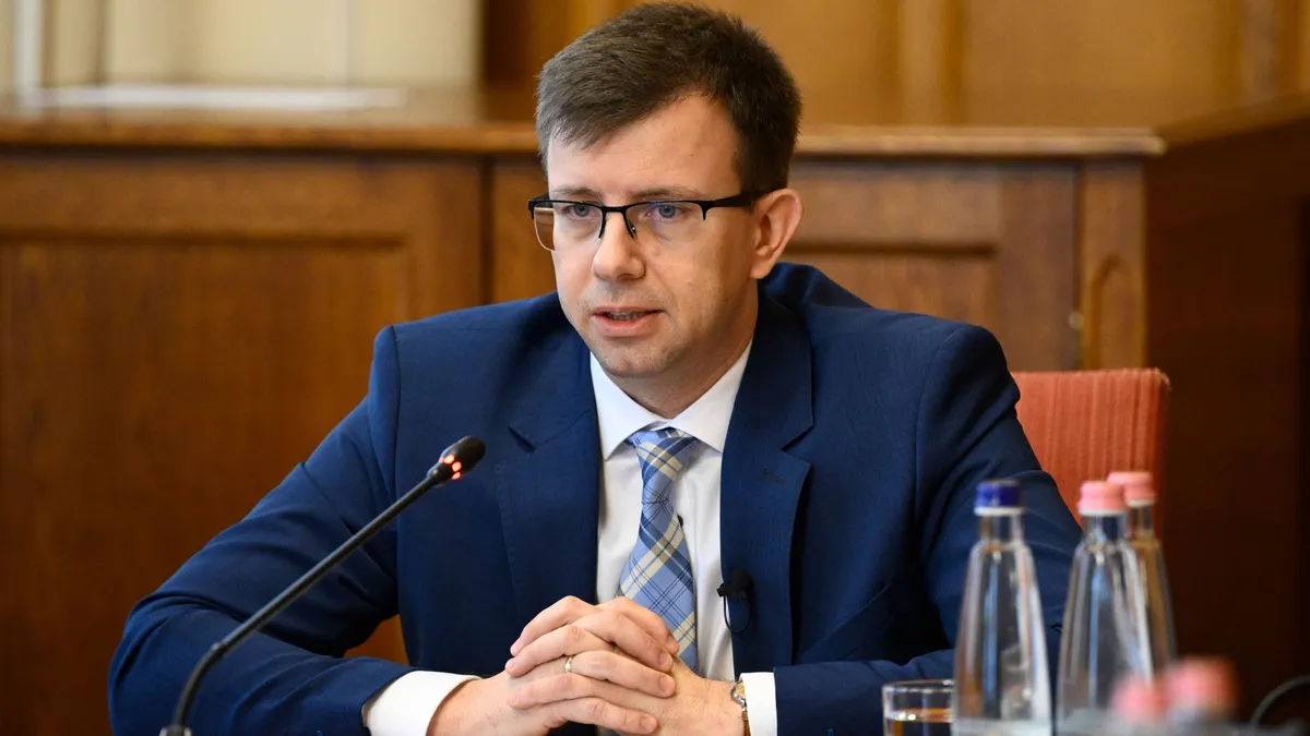 Budapest, 2026. február 17.Bóka János európai uniós ügyekért felelős miniszter a tájékoztatóját tartja az Országgyűlés európai ügyek bizottságának ülésén az Országházban 2026. február 17-én.MTI/Bodnár Boglárka