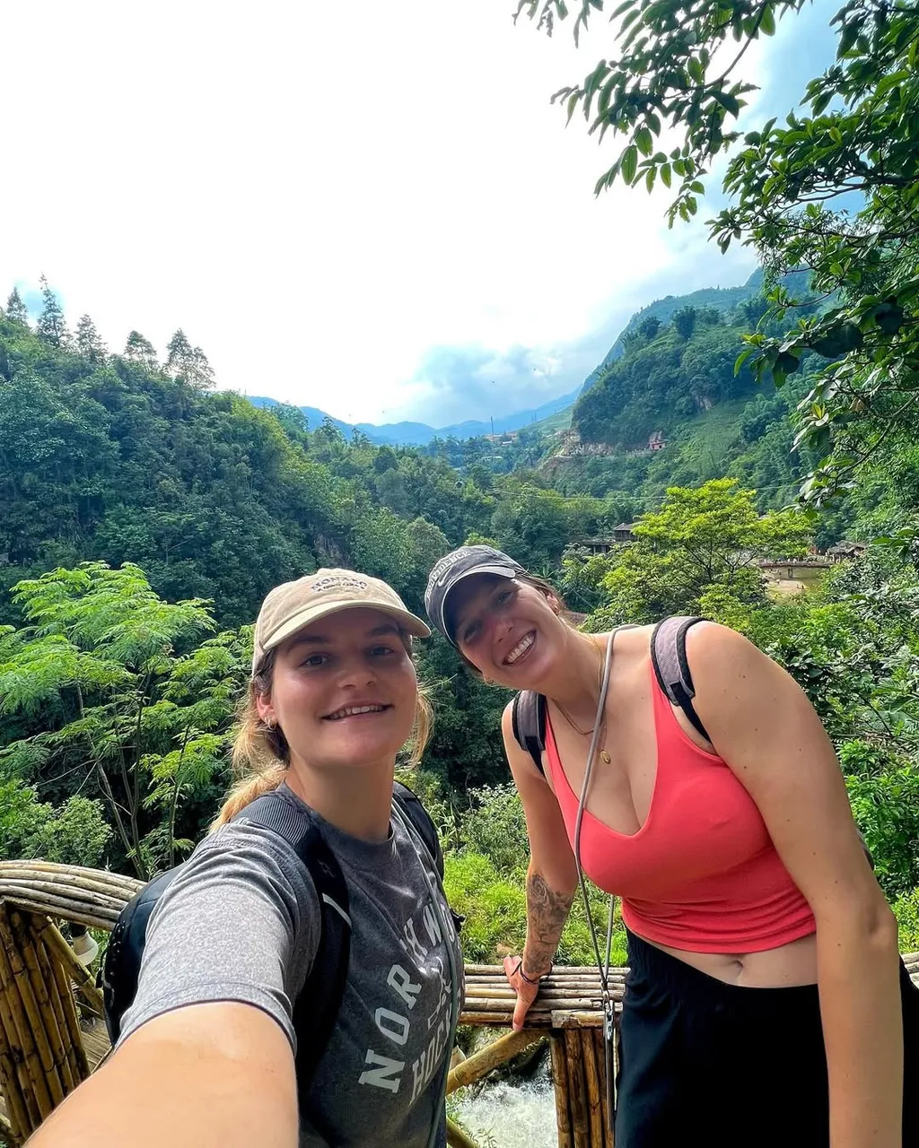 Levetkőzött a Playboynak a szexi német hokis, Franziska Feldmeier