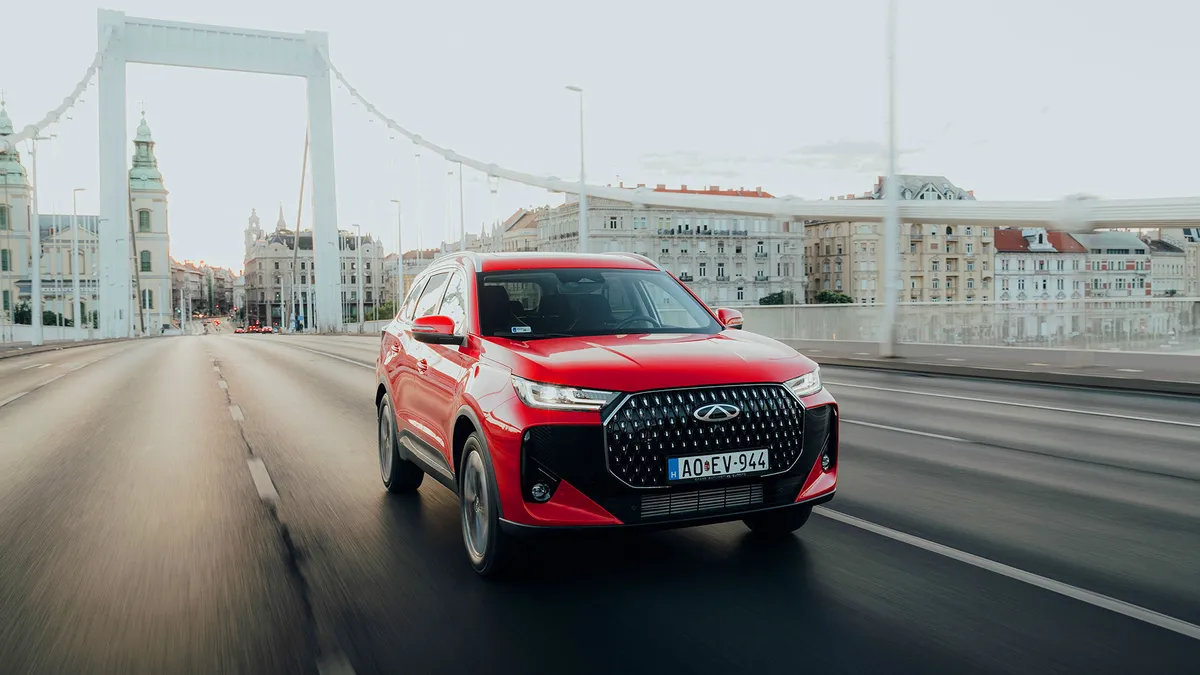 Nem csak az olcsó szegmensben terjednek a kínai autók a használt piacon.