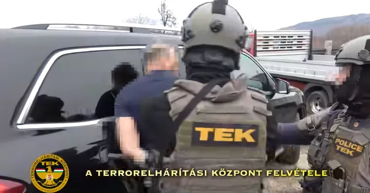 Az emberrablás után a TEK és a rendőrök gyorsan elfogták a gyanúsítottakat