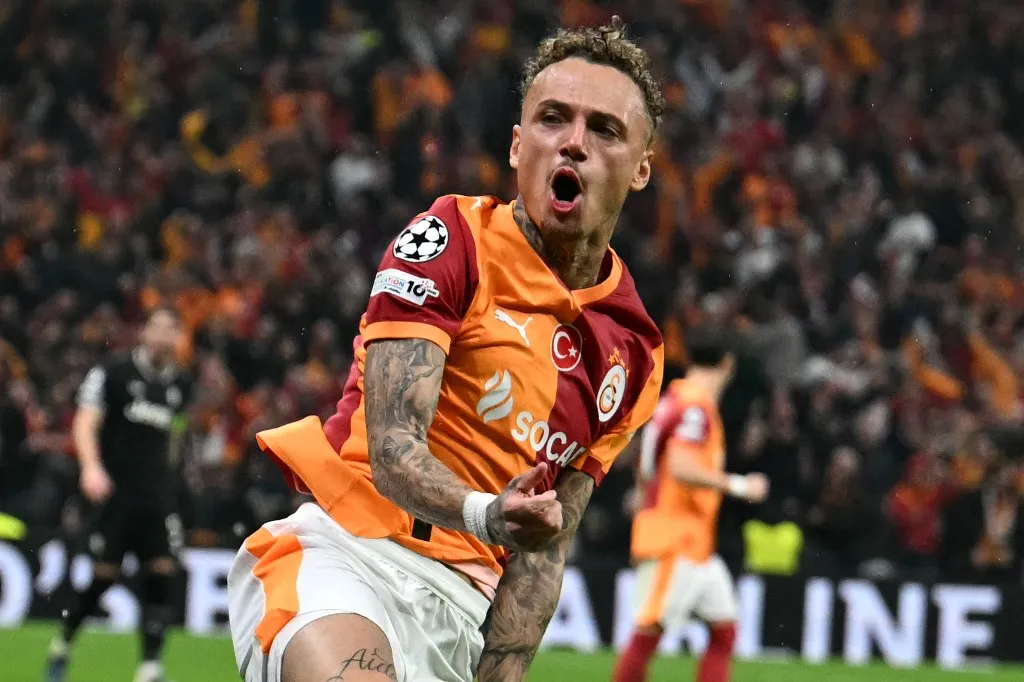 Galatasaray's Dutch forward #77 Noa Lang celebrates scoring his team's second goal during the UEFA Champions League, knockout round play-off 1st leg, football match between Galatasaray SK and Juventus FC at the Rams Park in Istanbul on February 17, 2026. (Photo by OZAN KOSE / AFP)