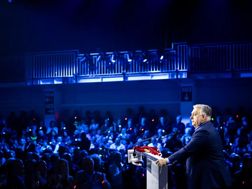 DPK, Digitális Polgári Körök, DigitálisPolgáriKörök, háborúellenes gyűlés, háborúellenesgyűlés, Esztergom, DPKEsztergom, 2026.02.28.