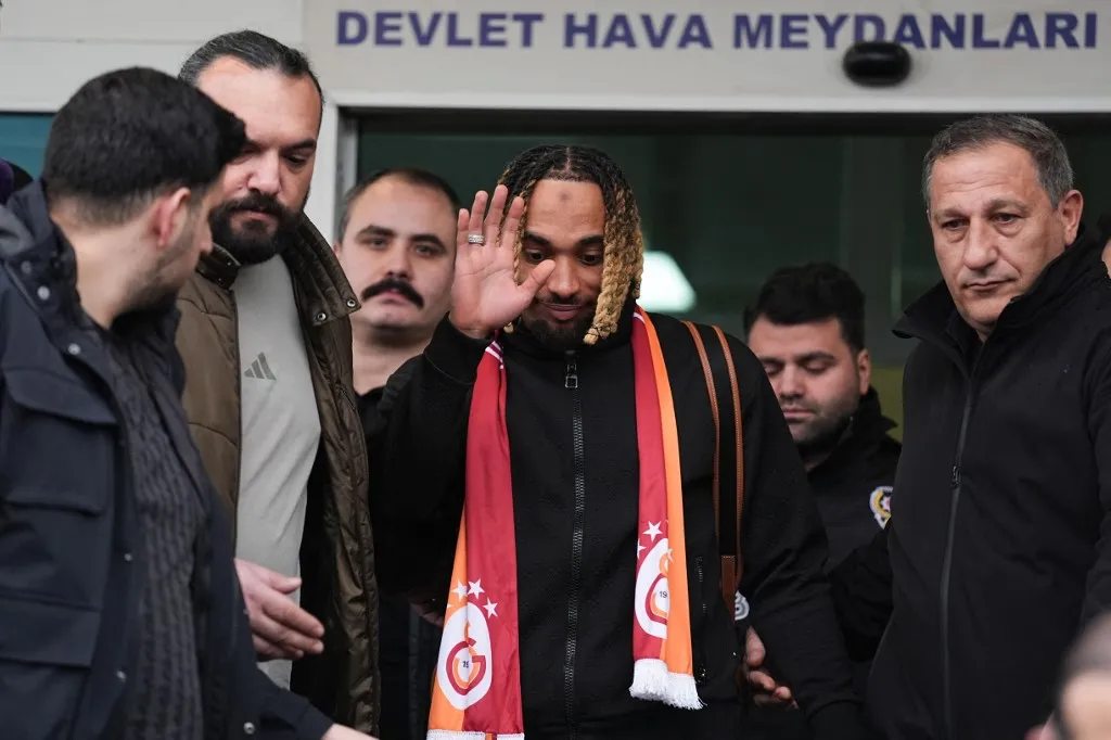 Sallai Roland új csapattársa, Sacha Boey már megérkezett Isztambulba