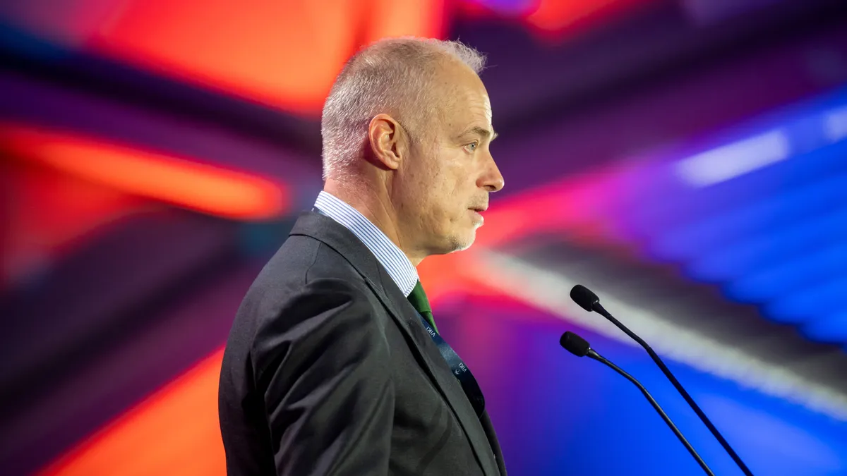 Szalay-Bobrovniczky: Csak Orbánék védik a magyar érdekeket.