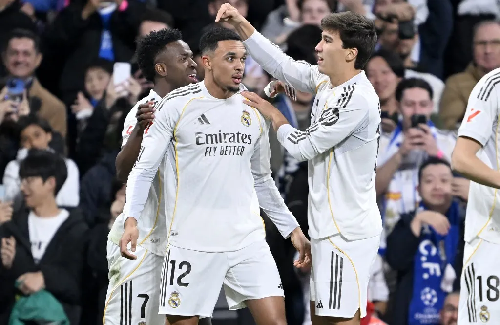 MADRID, SPAIN – FEBRUARY 14: Real Madrid’s Gonzalo Garcia (16) celebrates with his team mates after scoring during the La Liga Week 24 match between Real Madrid and Real Sociedad at Santiago Bernabeu Stadium in Madrid, Spain, on February 14, 2026. Burak Akbulut / Anadolu (Photo by BURAK AKBULUT / Anadolu via AFP)