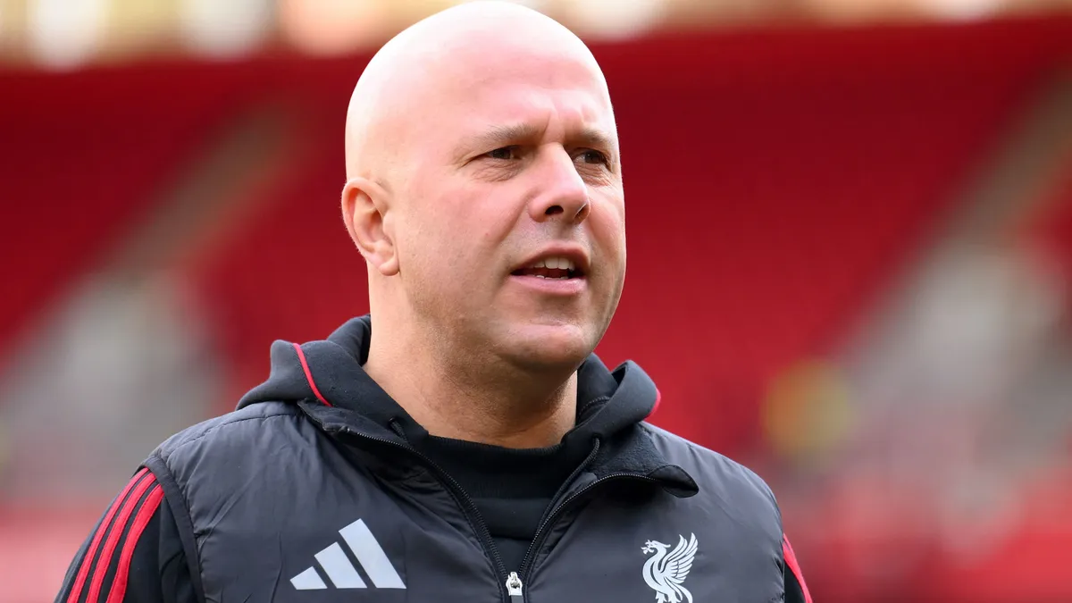 Arne Slot fantasztikus hírt közölt Szoboszlai kapcsán, de Kerkez is szóba került