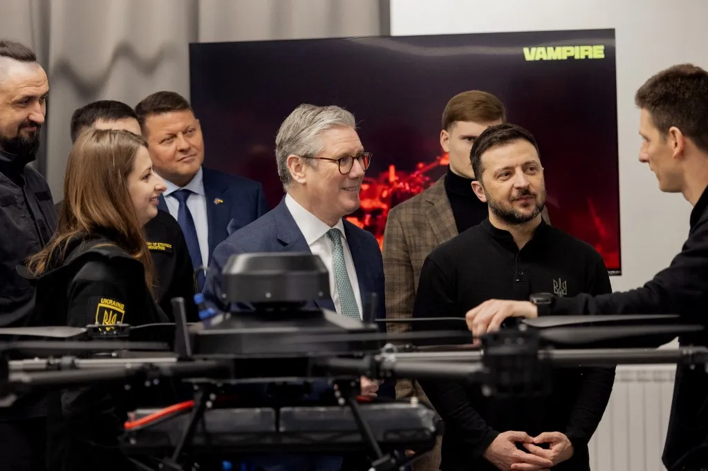 Zelenszkij bejelentette, hogy Ukrajna 2026-ban tíz fegyverexport központot nyit Európában