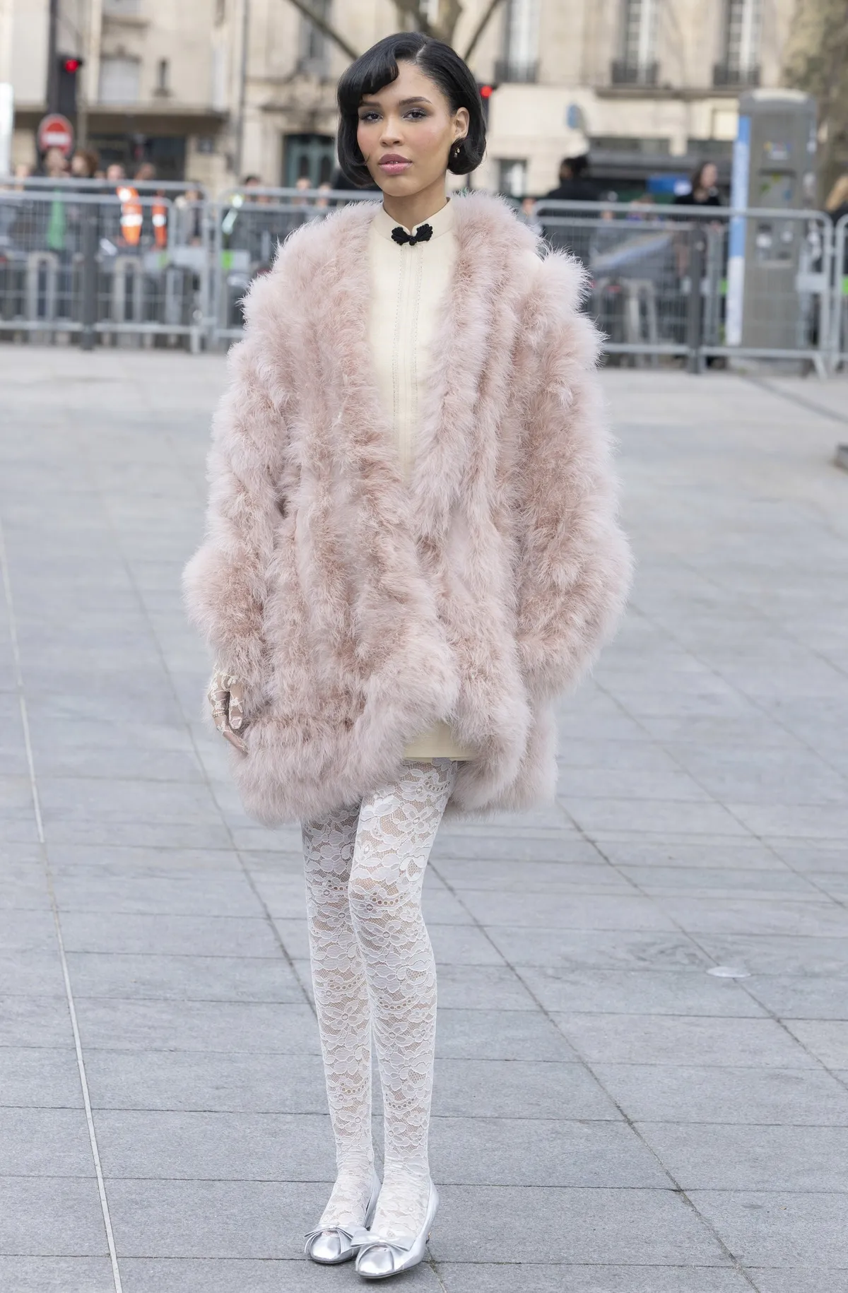 Nara Aziza Smith - Photo Call pour Le Défilé Valentino "Collection Prêt-à-Porter Automne/Hiver 2025-2026" lors de la Fashion Week de Paris (PFW), le 9 mars 2025. © Olivier Borde /Bestimage “Celebrities at Valentino Fashion Show "Ready-to-Wear Collection Fall/Winter 2025-2026" during Paris Fashion Week, on march 9th 2025. © Olivier Borde /Bestimage