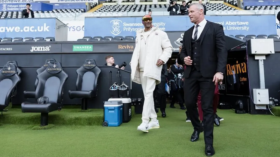 Snoop Dogg szürreális pillanatokat okozott a Swansea-meccsen