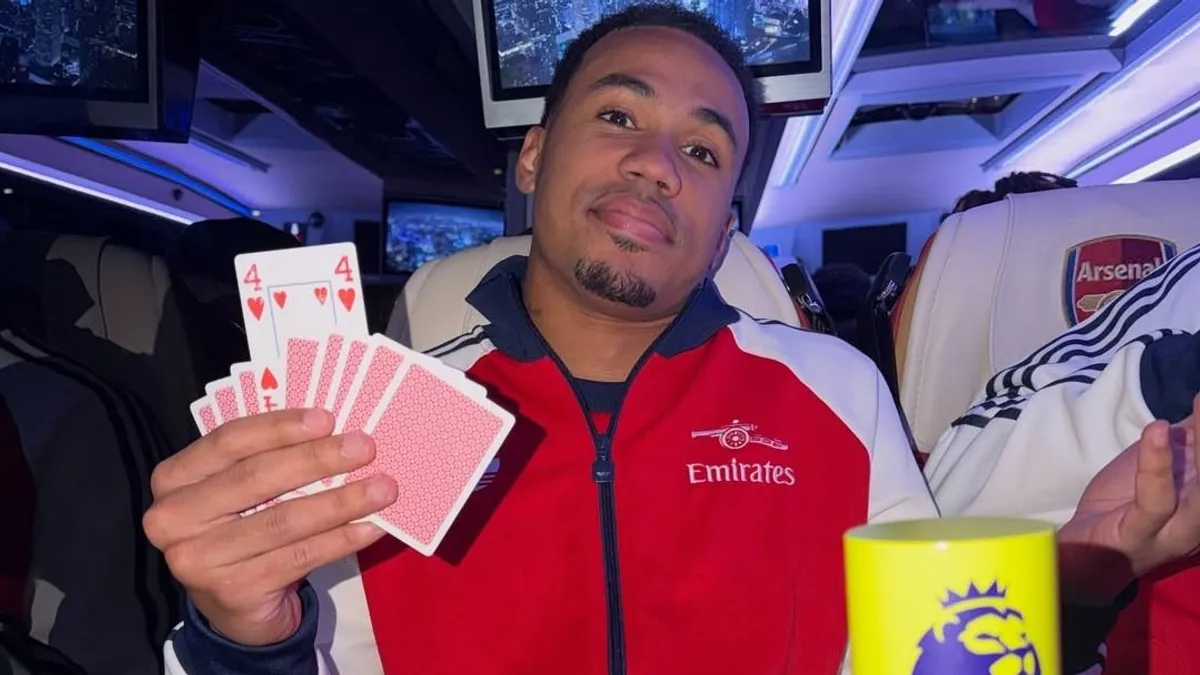 Az Arsenal sztárja durván megalázta a Szoboszlait lökdöső honfitársát – fotó