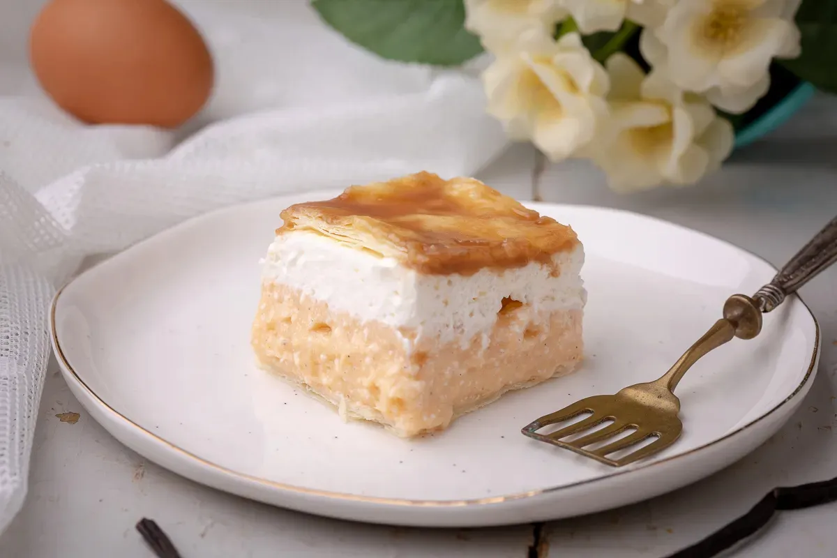 A krémes süteményeknél a hűtő elengedhetetlen, különben gyorsan romlásnak indulhatnak