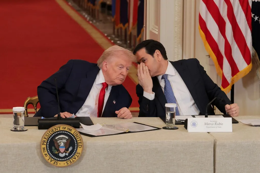 Donald Trump feltétel nélküli megadást követel Irántól