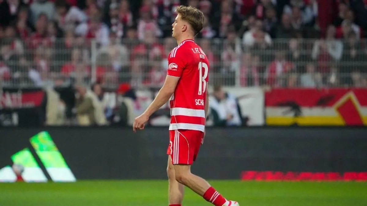 Schäfer Andrást már húsz perc után kiállították – videó