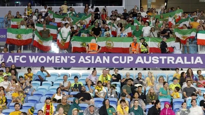 Mi történt Irán csapatával? Teljes fordulat a himnusz alatt az Ázsia Kupán