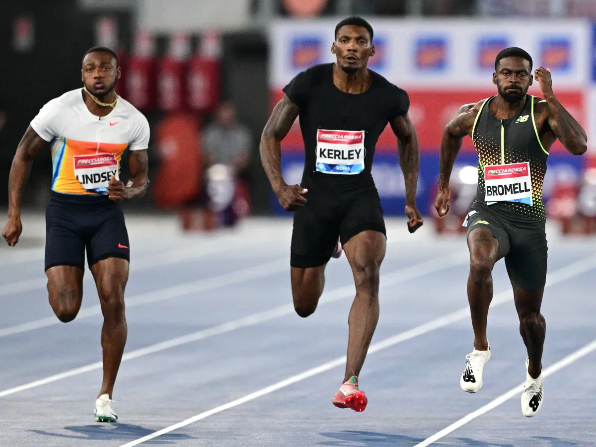 A korábbi világbajnok, Fred Kerley (középen)