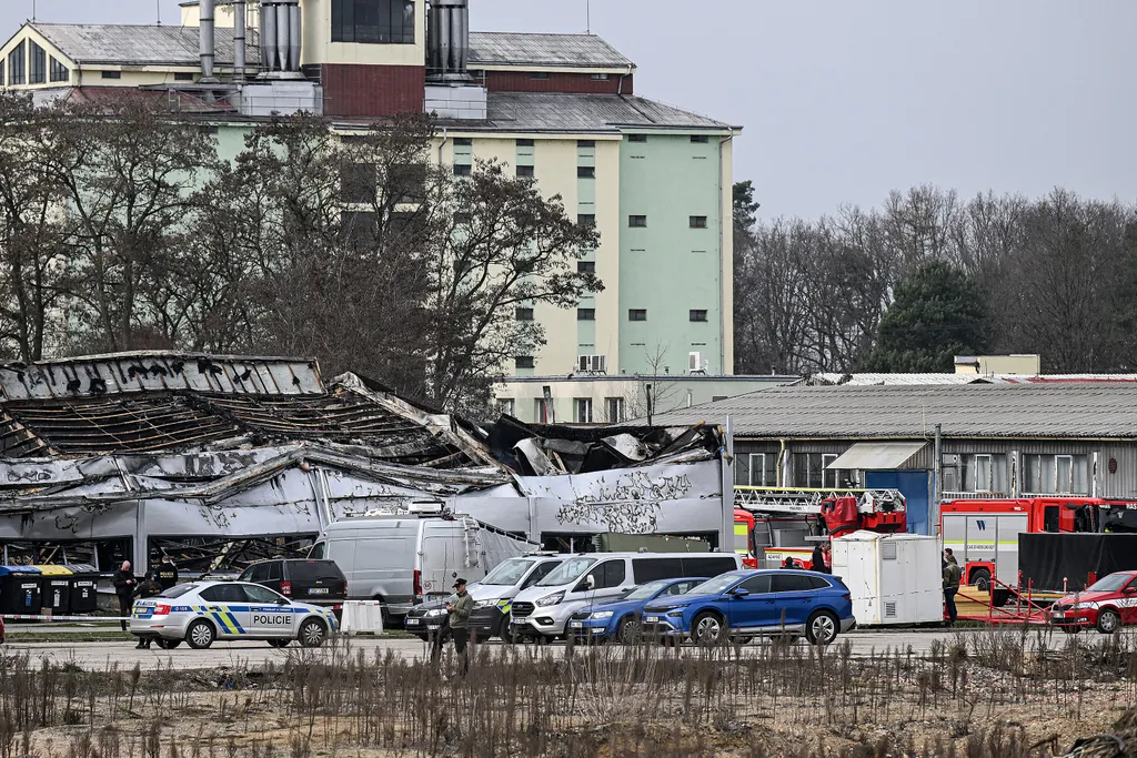 Tűz egy csehországi ipari létesítményben, Csehországiterrortámadás
