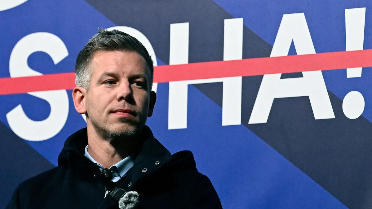 Dunaújváros, 2026. február 28.
Magyar Péter, a Tisza Párt elnöke a párt országjárása keretében tartott kampányrendezvényen Dunaújvárosban 2026. február 28-án.
MTI/Máthé Zoltán