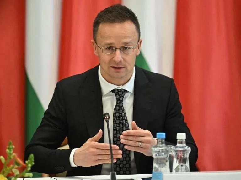 Szijjártó Péter jó hírt közölt