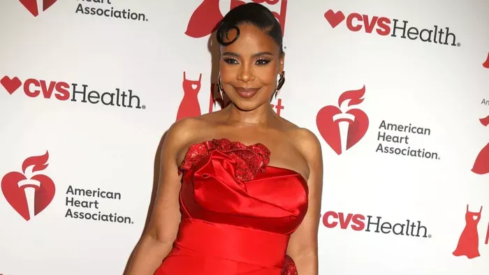 Sanaa Lathan szépsége olyan, mint egy lassan kibomló jelenet: csendes, mélyen érzéki és magával ragadó – szexi galéria