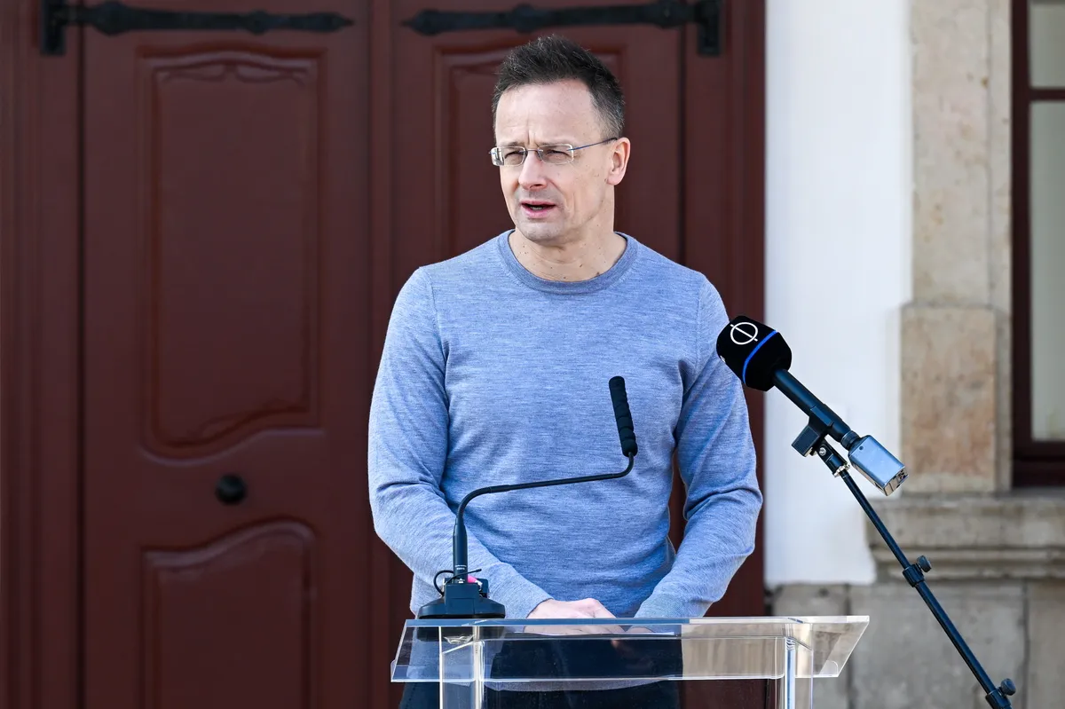 Boconád, 2026. március 3.
Szijjártó Péter külgazdasági és külügyminiszter beszédet mond a felújított Szeleczky-kastély átadásán Boconádon 2026. március 3-án. A kastély kétmilliárd forintos beruházással, a kormány nagyjából egymilliárd forintos támogatásával újult meg.
MTI/Máthé Zoltán