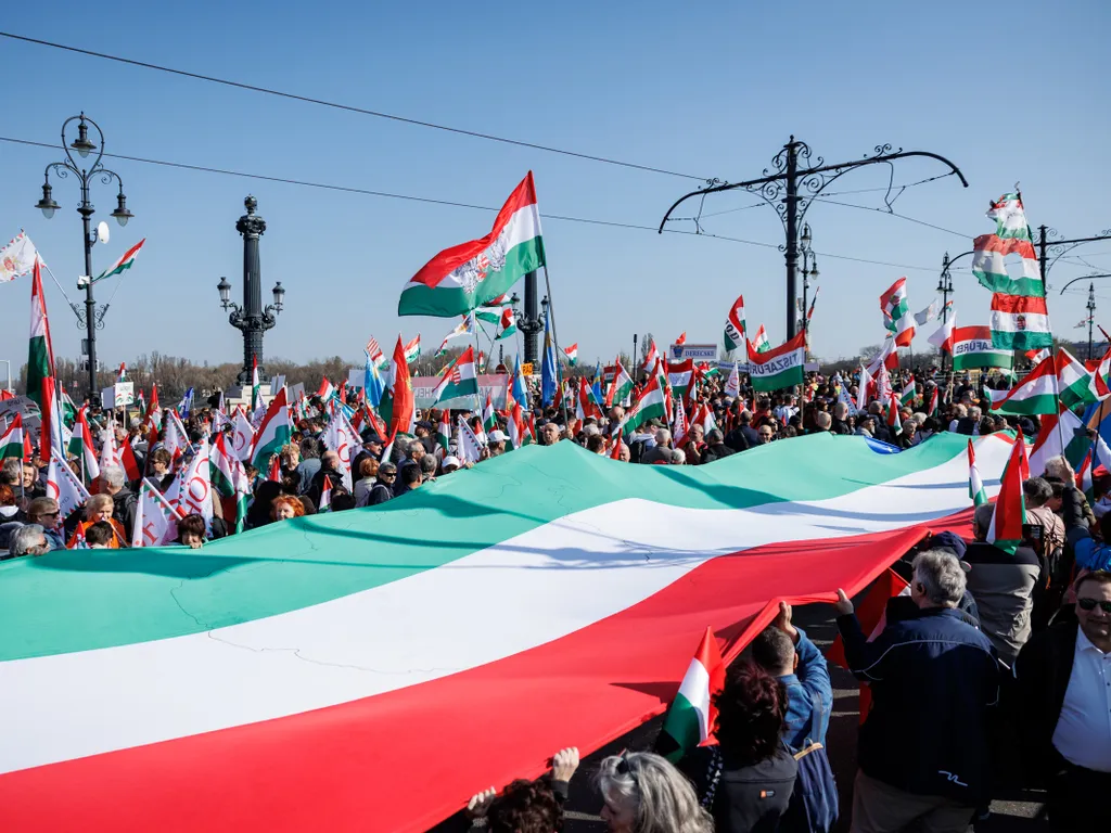 Békemenet, békemenet2026, békemenet2026.03.15., felvonulás, Civil Összefogás Fórum, CÖF, BékemenetCÖF, Fidesz,