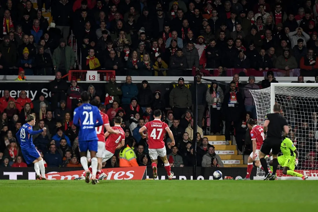 Természetesen Ryan Reynolds is a helyszínen tekintette meg a Wrexham meccsét