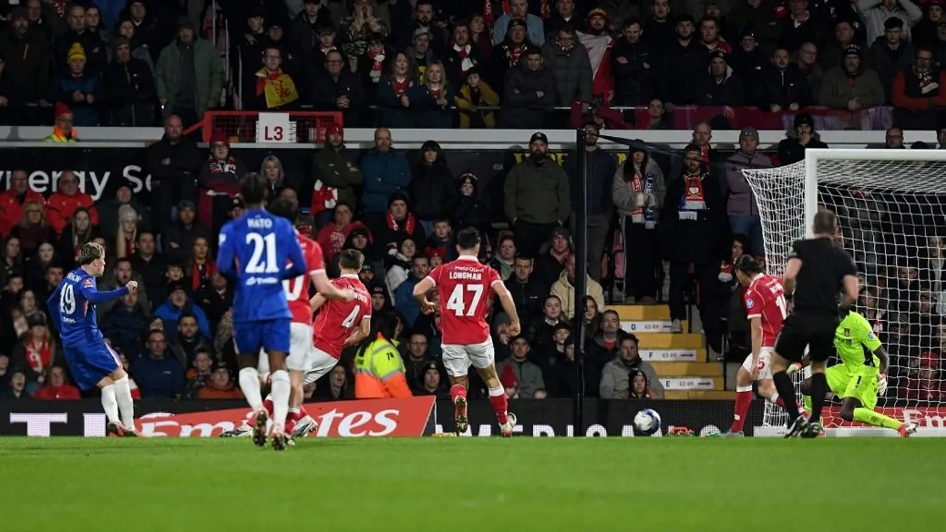 Ryan Reynolds csapata közel járt a csodához a Chelsea ellen Kép