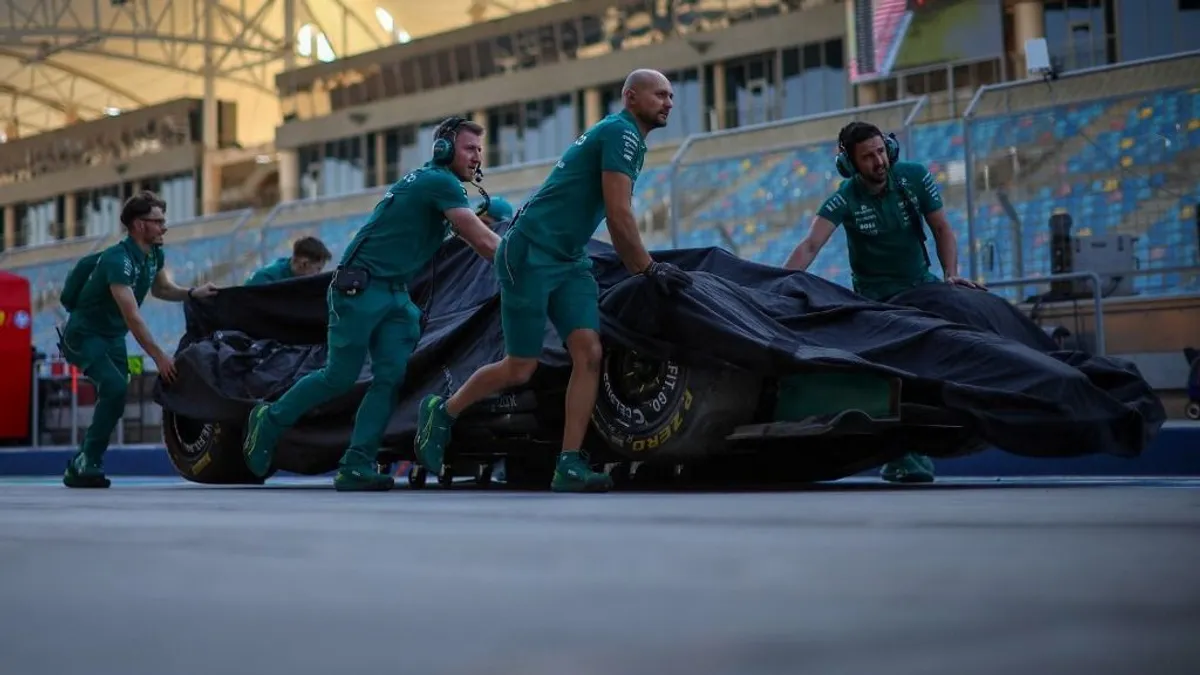 Nagy a baj az Aston Martinnál: idegkárosodást szenvedhetnek Fernando Alonsóék