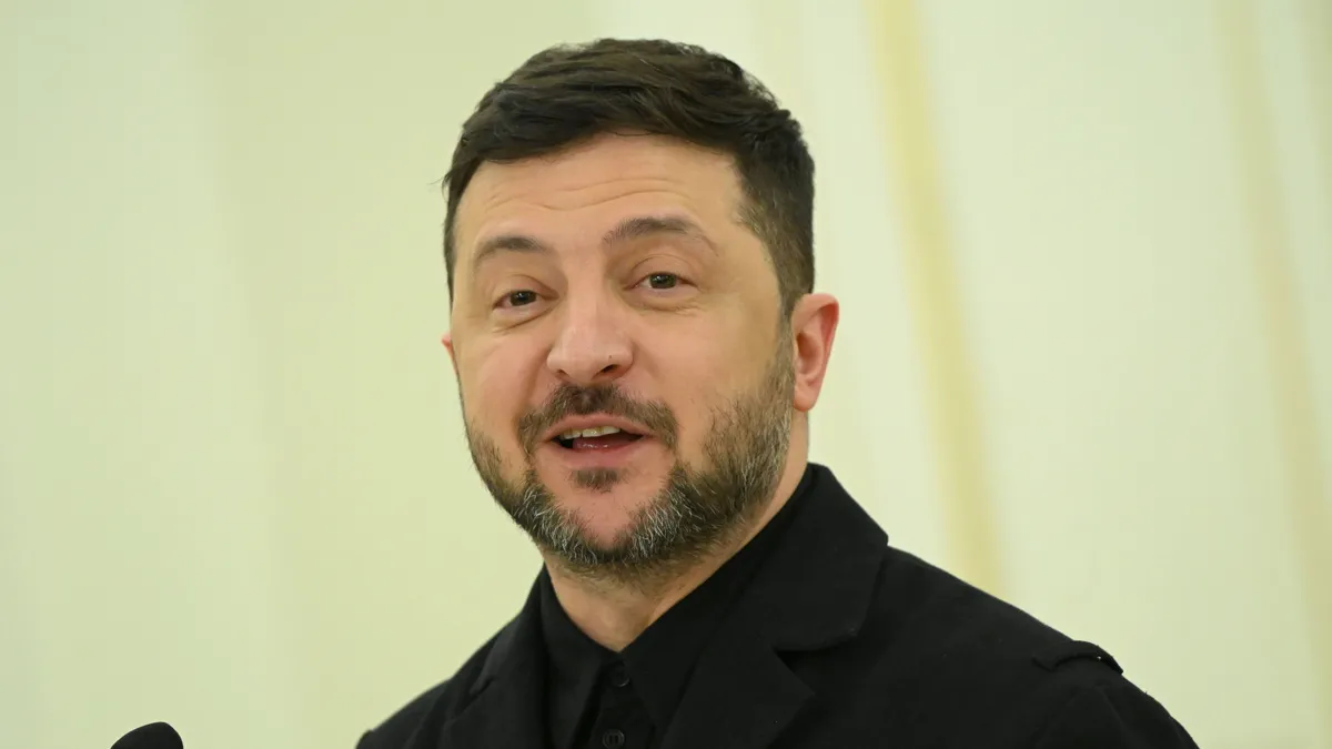 Videón Zelenszkij parádés kampánybeszéde Orbán Viktor mellett