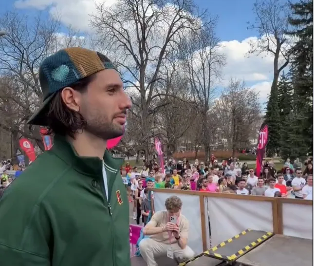 A futók nagy örömére Szoboszlai Dominik indította el a Vivicittát